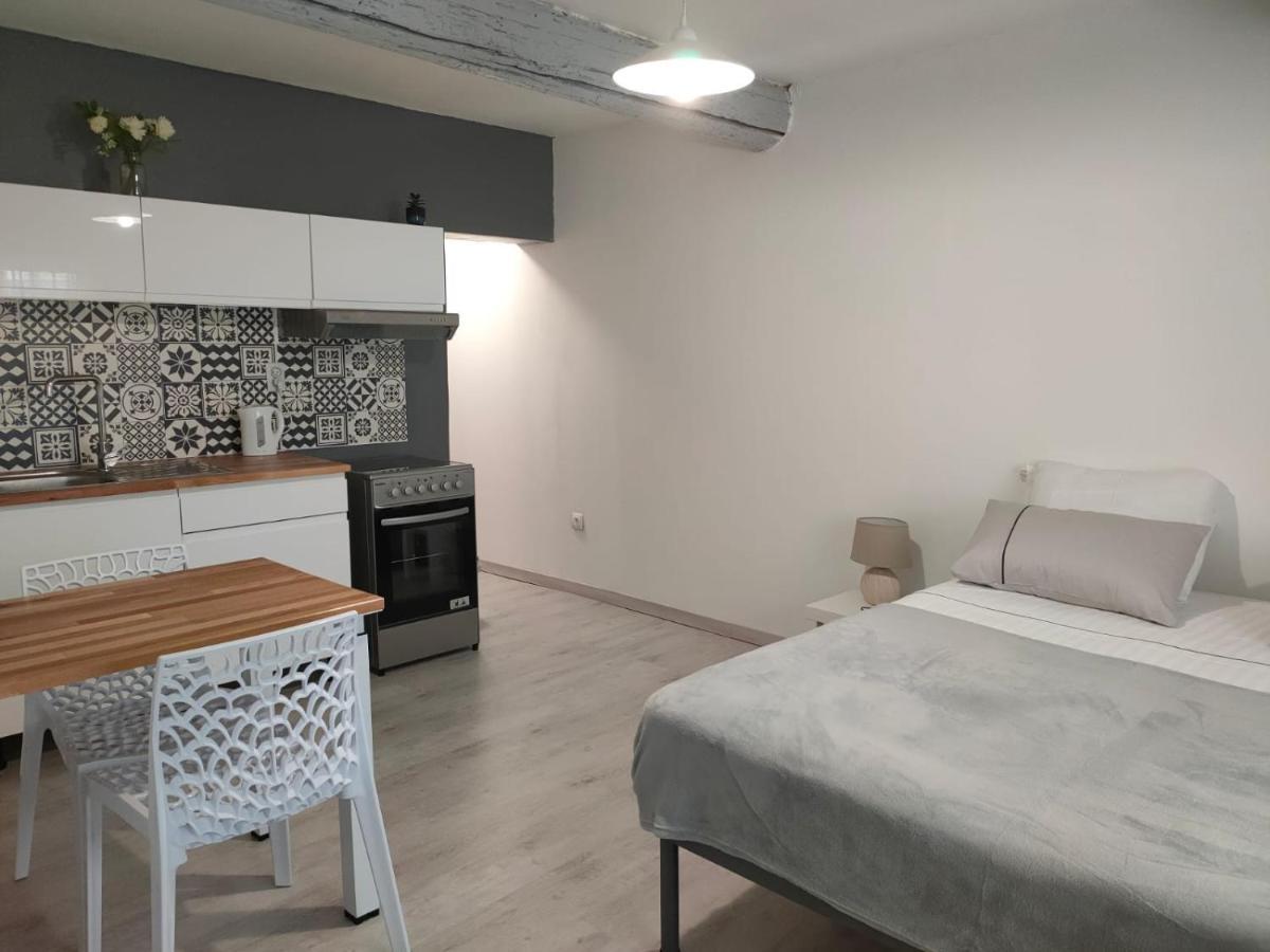 Saint-Laurent-dʼAigouze Studio Entier מראה חיצוני תמונה